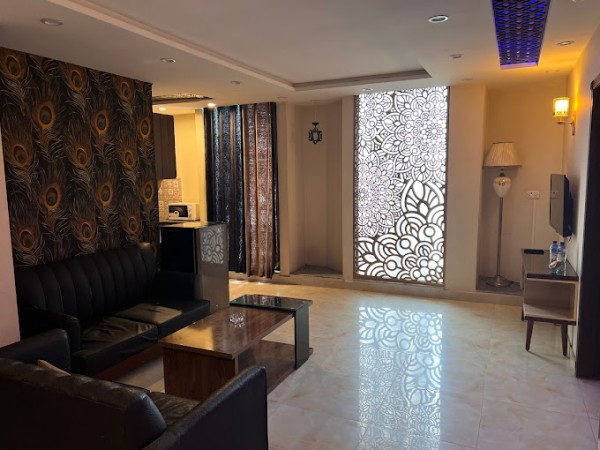 Residence - Luxury Hotel & Suites